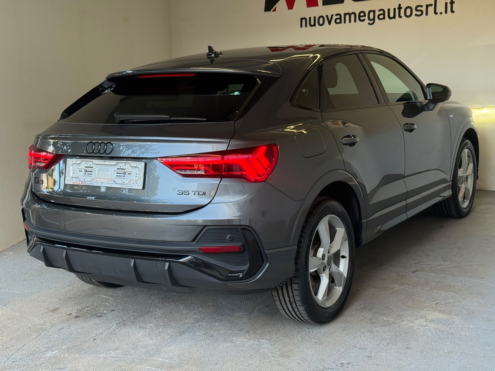 
								Audi Q3 Sportback 35 2.0 TDI S line full									